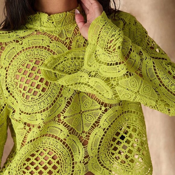 Green Boho Womens Long Sleeve Sheer Hollow Out Flower Inlay Blouse - Picture 6 of 6